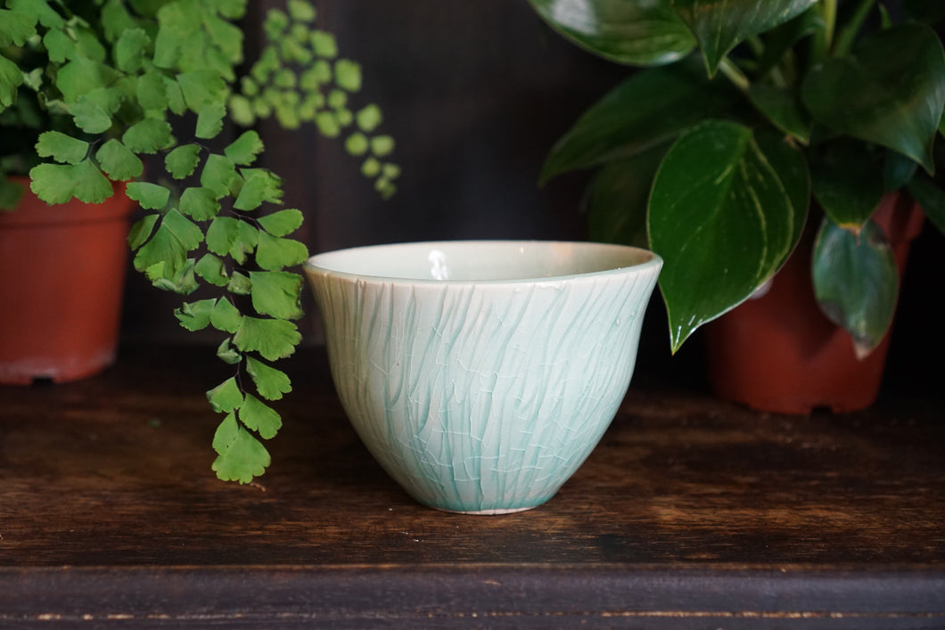 Carved Planter in Sea Green Crackle